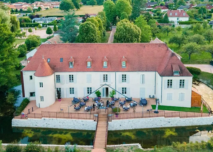 Hotel Chateau Du Bost 3*